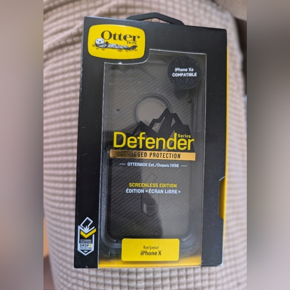 🛍️4 For $15🛍️OtterBox Black Defender Series Rugged Phone Case For iPhone XS - Picture 1 of 7